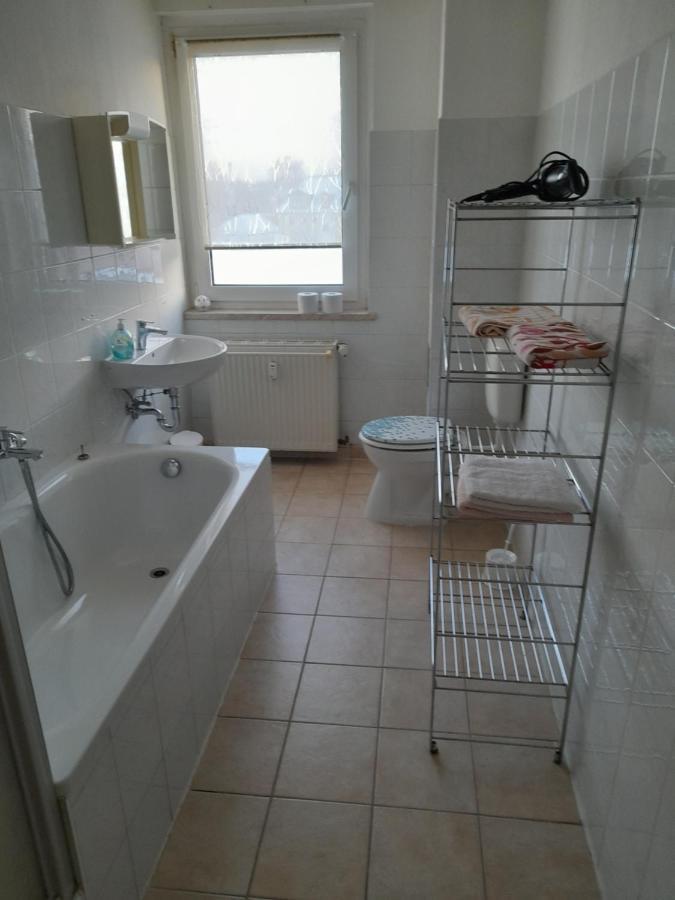2 Raum Wohnung Im Dg Zwickau Exterior foto